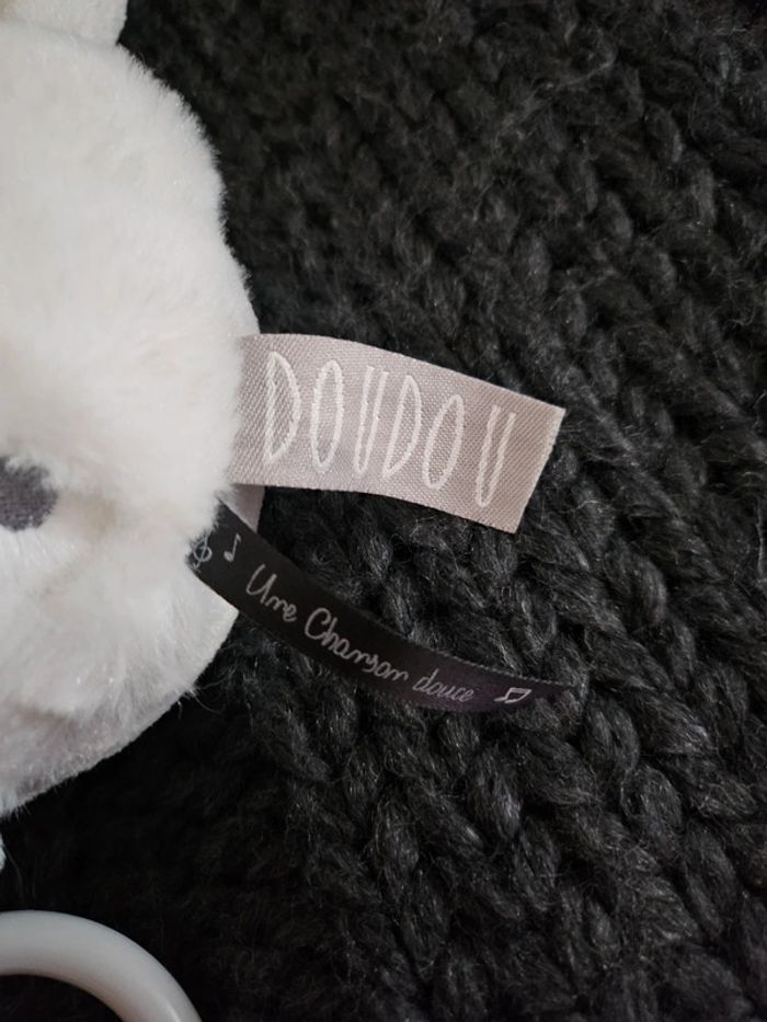 Peluche musical lapin 🐰 - photo numéro 6