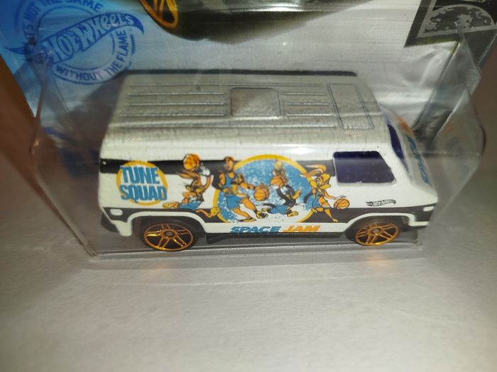 Hot Wheels 70s Van Space Jam 2021 il il ki - photo numéro 4