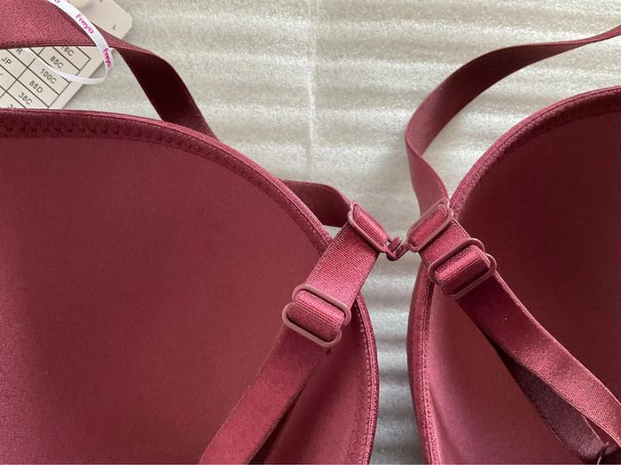 Soutien-gorge bordeaux Freya neuf - photo numéro 6