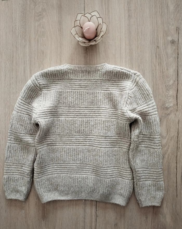 Pull Kiabi beige 6 ans - photo numéro 2