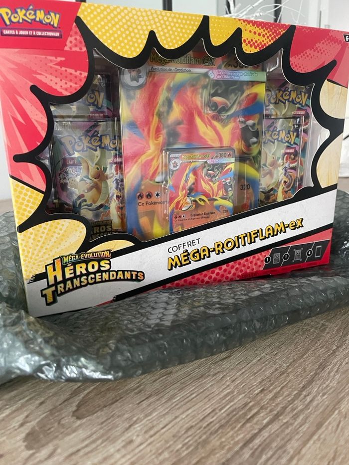 Coffret Pokémon Méga-Roitiflam-ex Héros Transcendants
