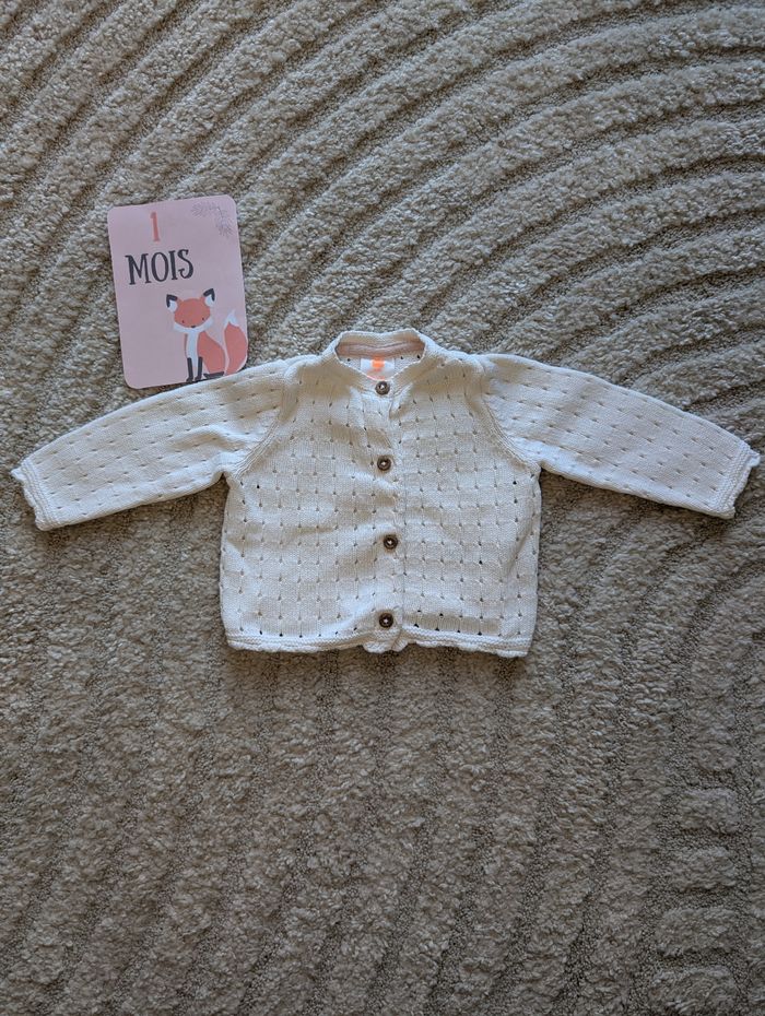 Gilet écru, léger, bébé fille 1 mois, Hema