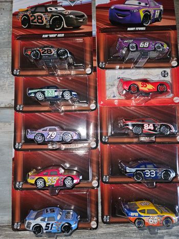 Lot de 10 voitures cars Mattel neuves Disney Pixars Prix bas