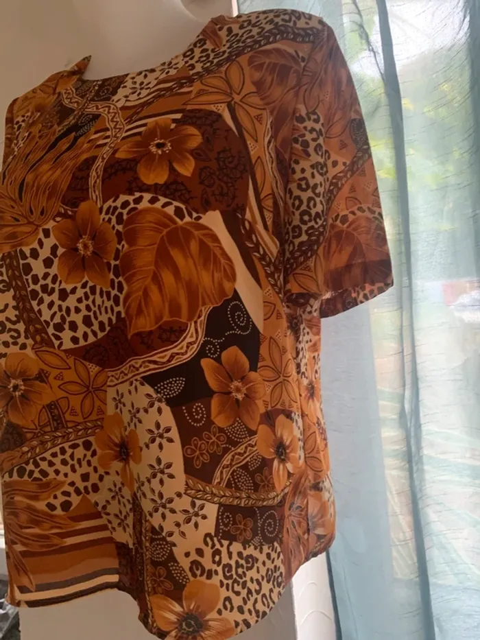Blouse Françoise de France taille 44 manches courtes - photo numéro 7