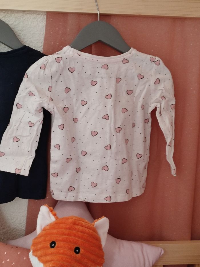 Lot de 2 tee-shirts manches longues - 86 cm - Très bon état - Primark - photo numéro 6