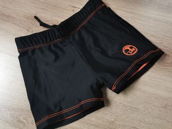 Short de bain noir 10 ans