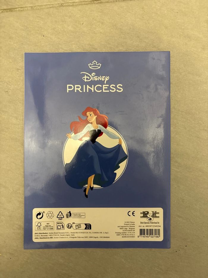 Livre de coloriage princesse neuf - photo numéro 2
