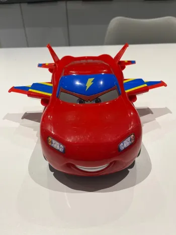 Rare, Flash Mc Queen Faucon son et lumière