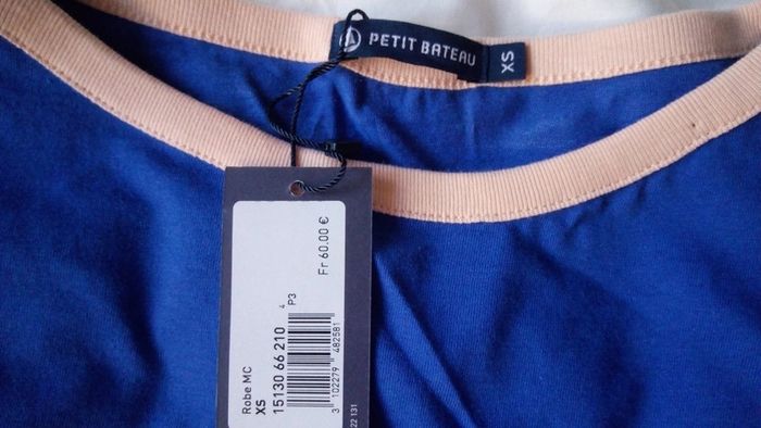 Très jolie robe à rayures manches courtes Petit Bateau - photo numéro 3