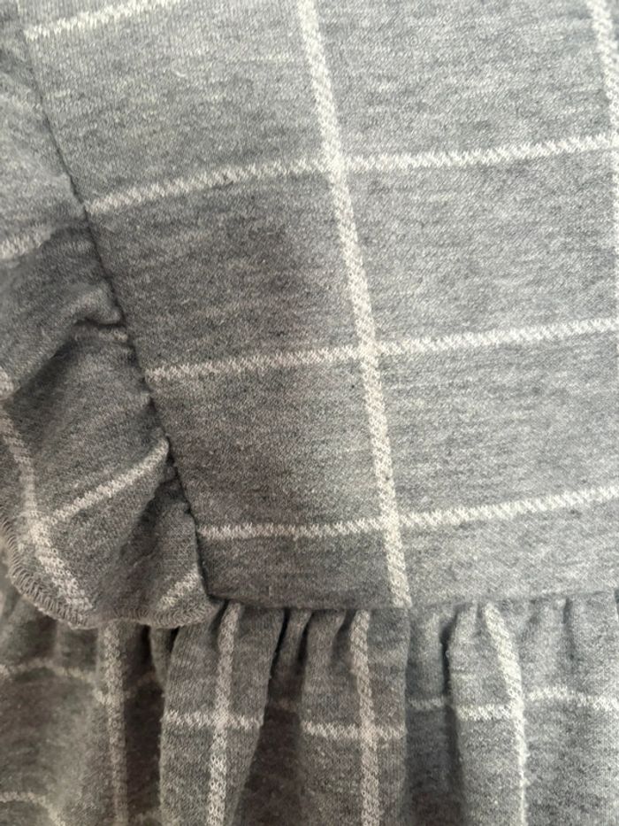 Robe à carreaux C&A - Taille 2 ans - Bon état - photo numéro 2
