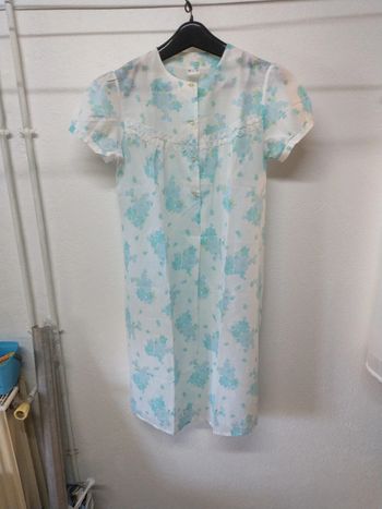 Chemise de nuit fleurie taille 42