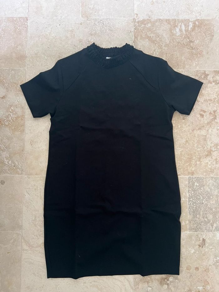 Robe noir