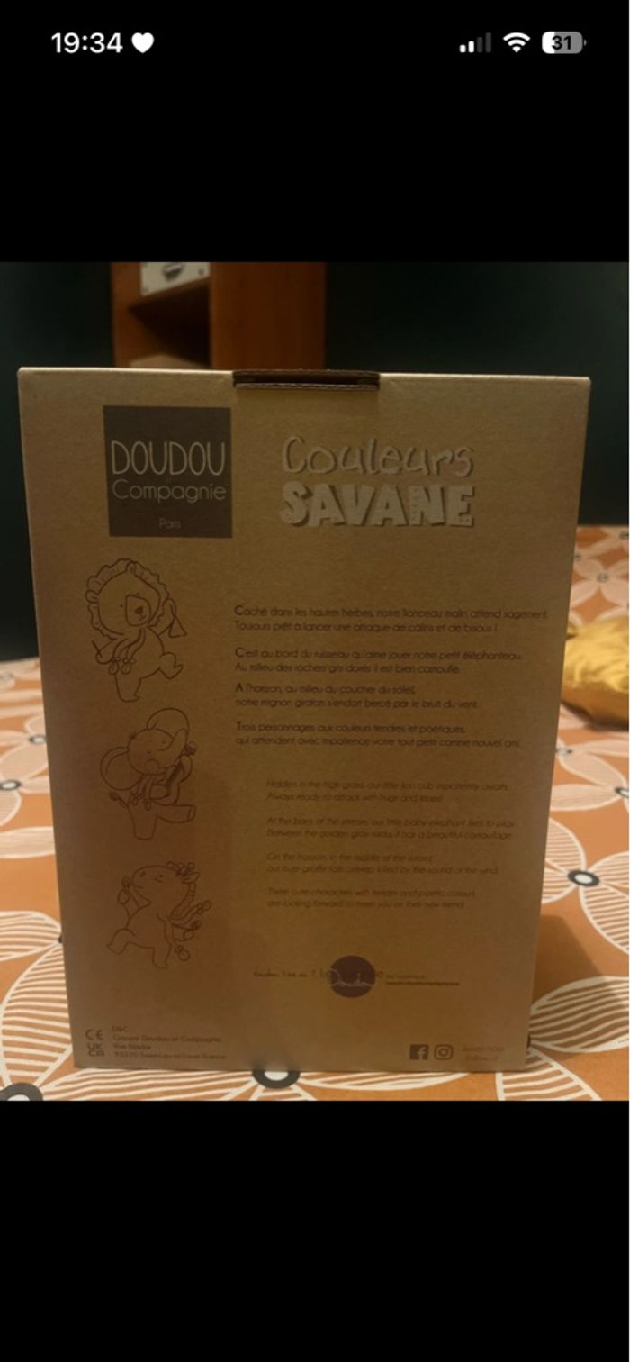 Peluche lion Doudou et compagnie