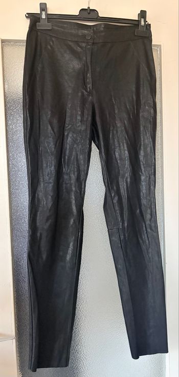 Pantalon noir Similicuir taille 38