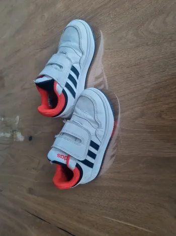 Basket adidas