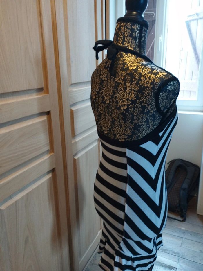 Robe de plage dos nu - photo numéro 2