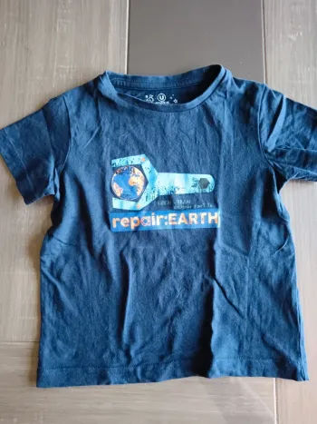 T-shirts u essentiel taille 3 ans