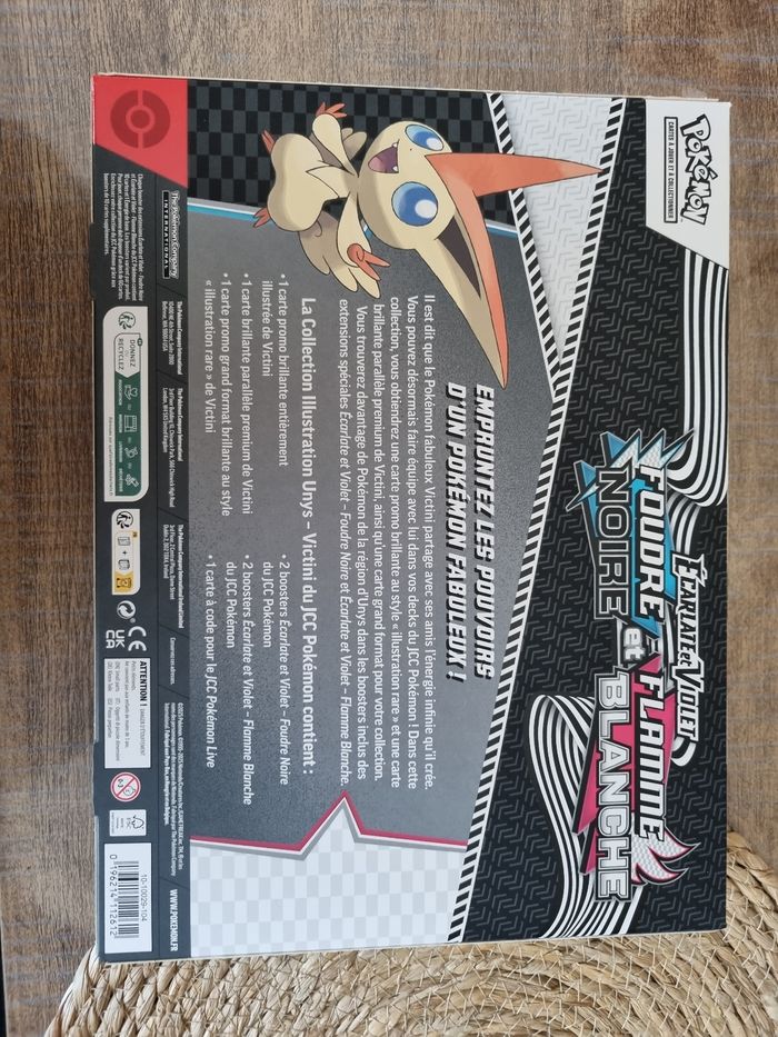 Coffret pokemon victini - photo numéro 2