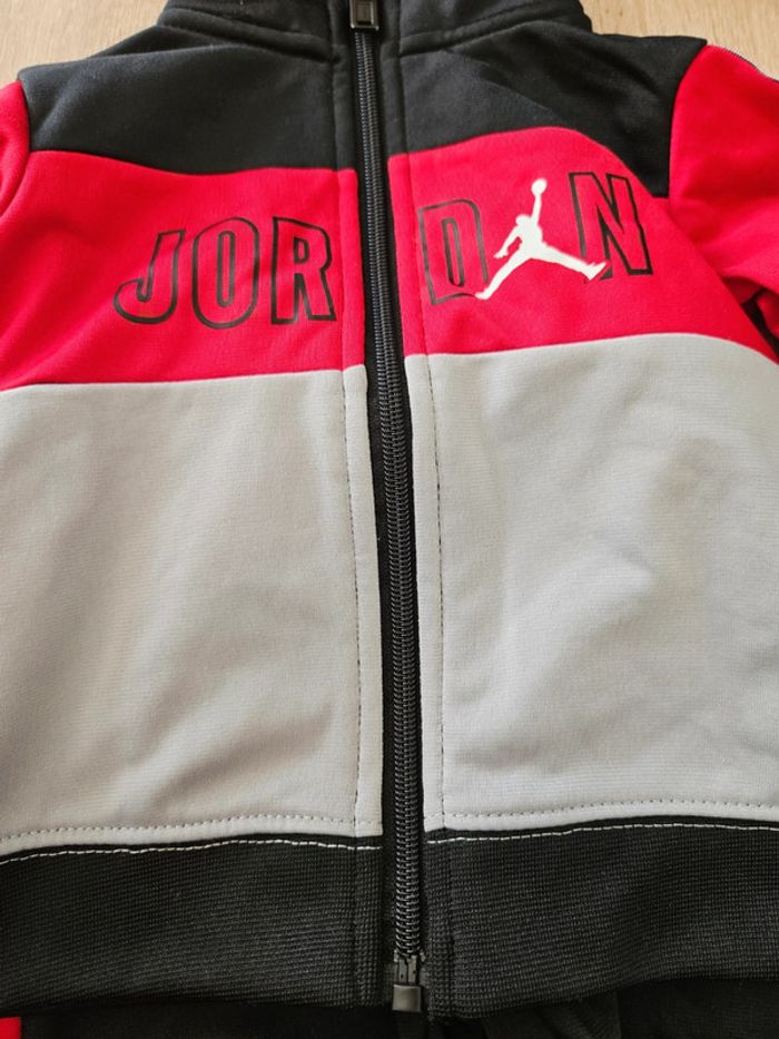Ensemble nike 12M - photo numéro 2