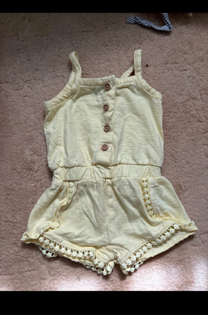Combishort bébé fille taille 3 mois