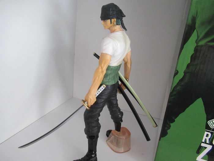 One Piece Roronoa Zoro 20th Figurine Ichiban Kuji - photo numéro 3