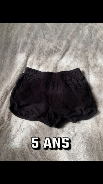 Short noir 5 ans