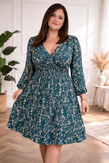 Robe manches longues bleue verte canard et blanche Femme taille 54 marque Boohoo 💍 
