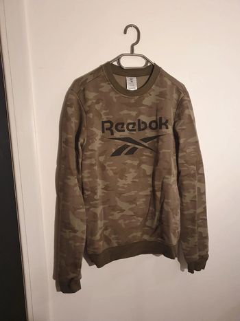 Pull Reebok