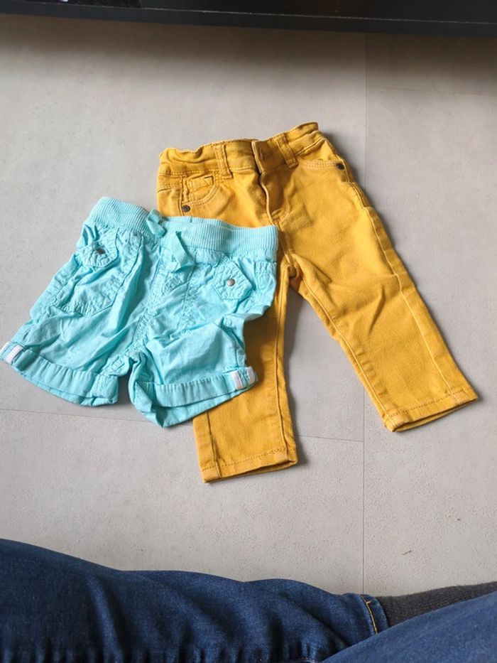 Lot pantalon+ short 9 mois.