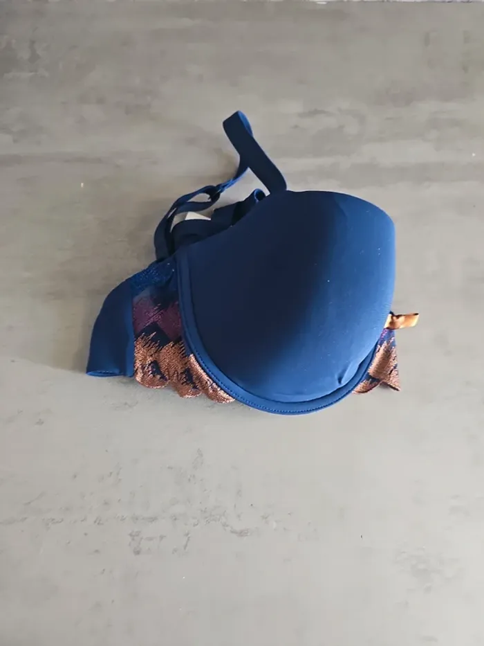 Soutien gorge 90 D - photo numéro 7