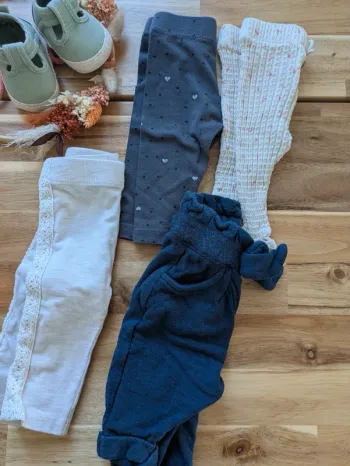 Lot 4 pantalons 3 mois