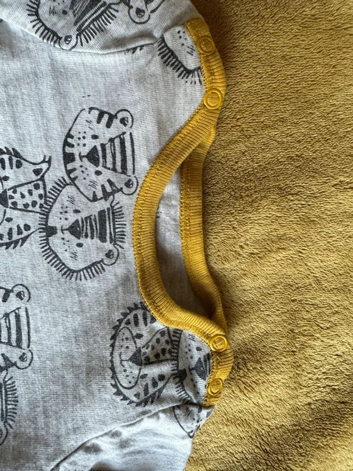 Combinaison short du pareil au même 3 mois - photo numéro 2