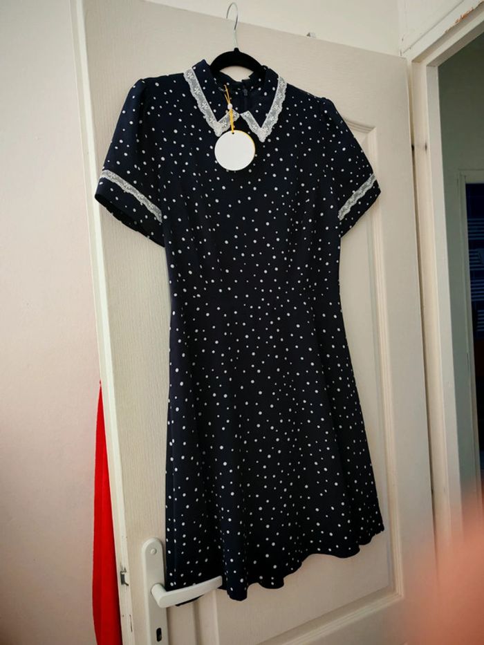 Robe kookai neuve taille 40 - photo numéro 5