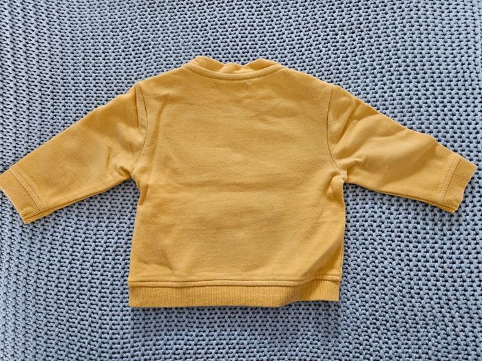 Sweat jaune - photo numéro 2
