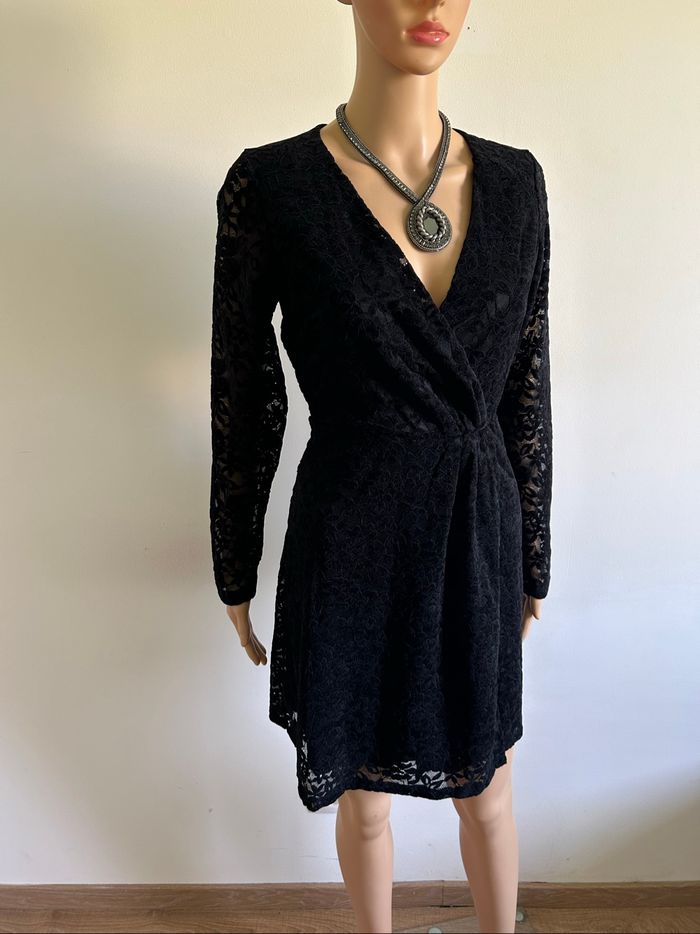 Robe noire neuve à manches longues VILA taille S - photo numéro 2
