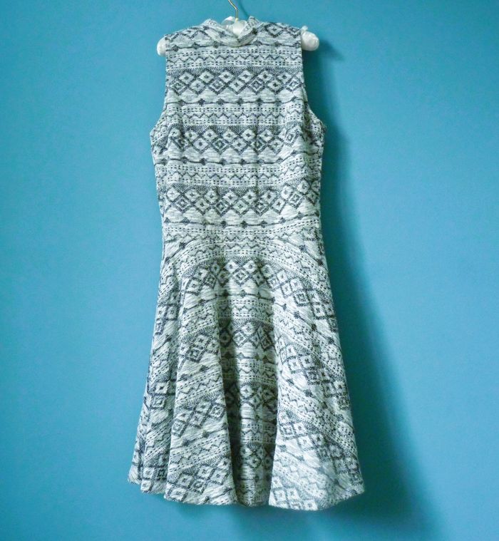 Robe longue Femme superdry XS 34 graphique grise TBE col montant - photo numéro 2