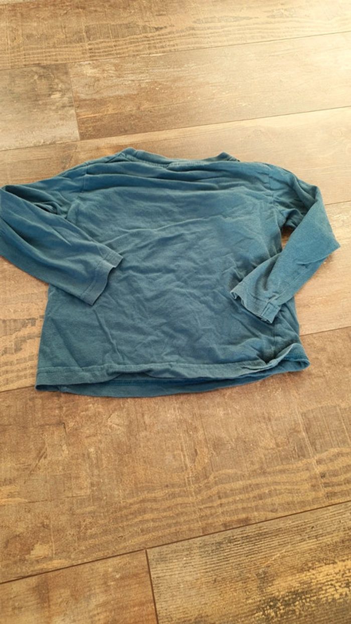 T-shirt 4 ans en très bon état - photo numéro 3