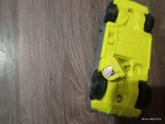 Petite voiture Hot Wheels - photo numéro 4