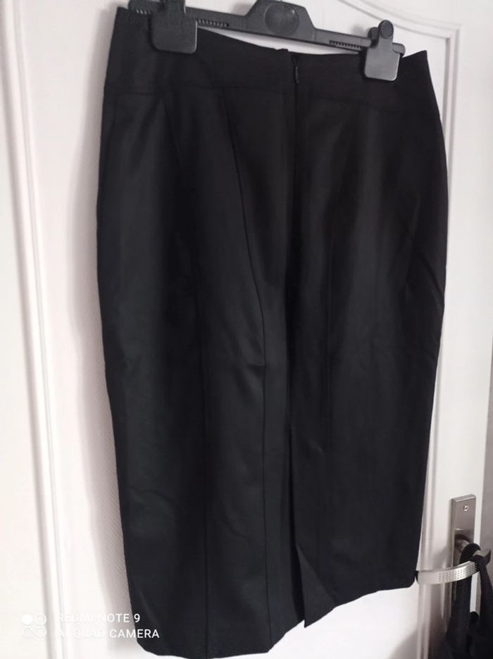 Jupe noire mi longue taille 40 Mango - photo numéro 4