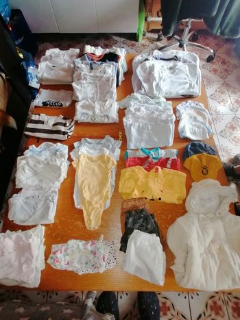 Lots de 45 articles de garçon de 1 mois