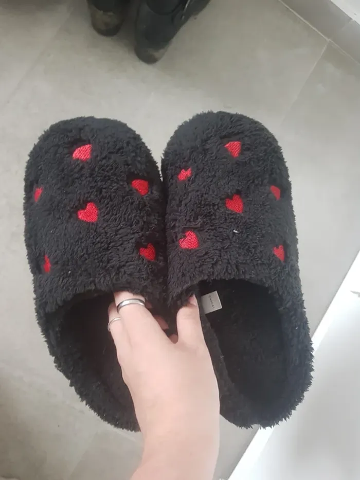 Chausson Cœur Rouge Femme Taille 40 - photo numéro 2