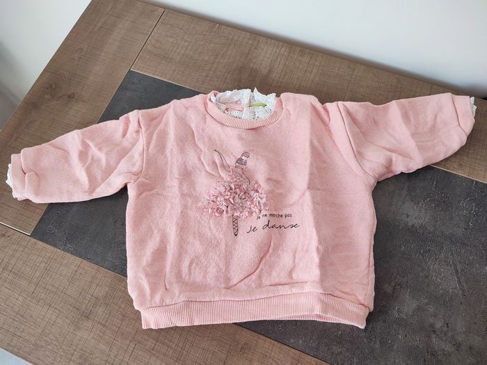 Pull bébé fille