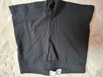 Short noir