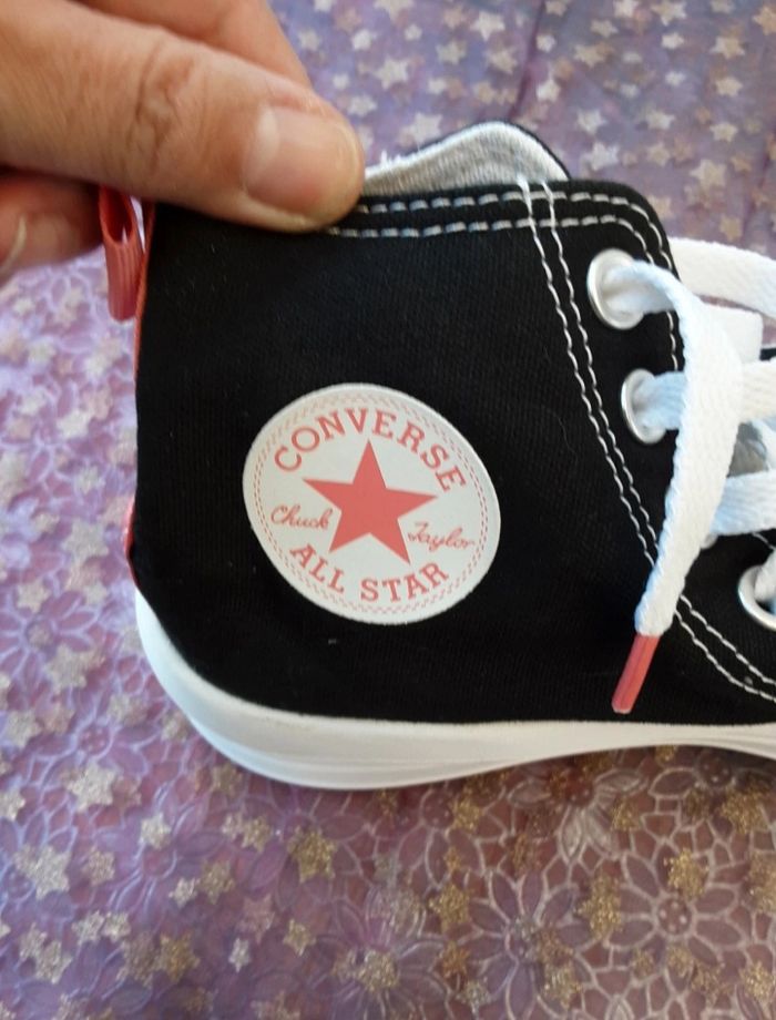 Baskets Converse All Star Chuck Taylor coloris noir taille 36 en très bon état. - photo numéro 4