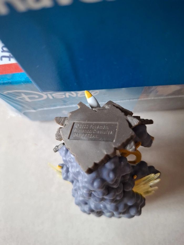 Figurine pokémon Arceus v - photo numéro 4