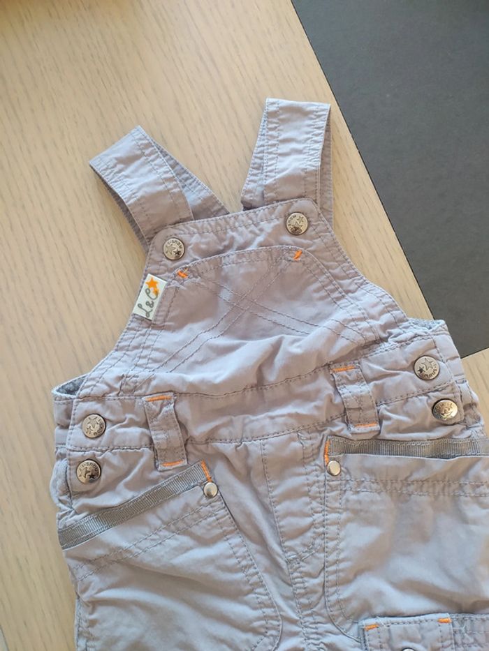 Salopette + lot de T-shirts - photo numéro 8