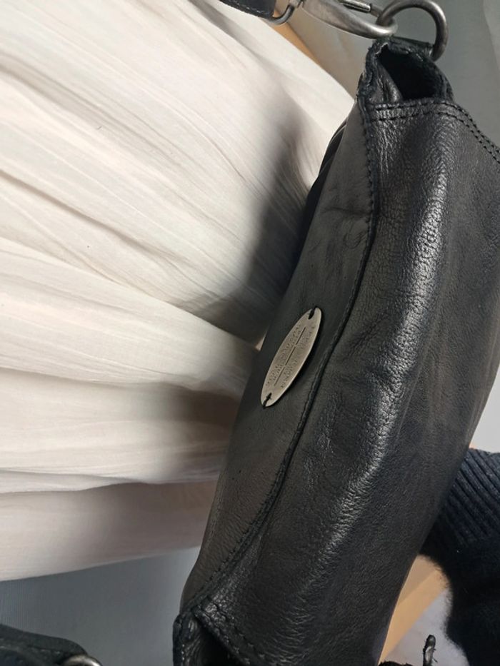 Ikks sac à main bandoulière besace en cuir noir - photo numéro 7