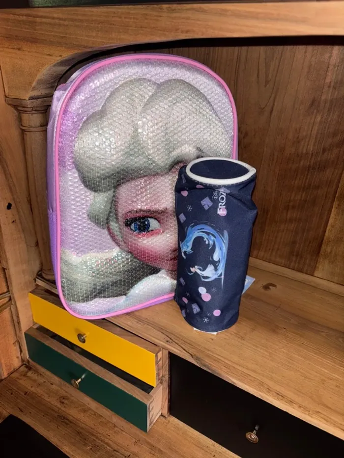 Sac école et trousse pour les petits neuf