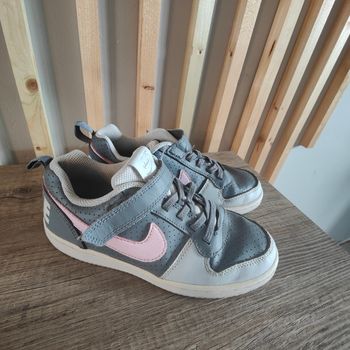 Tennis Nike pointure 32