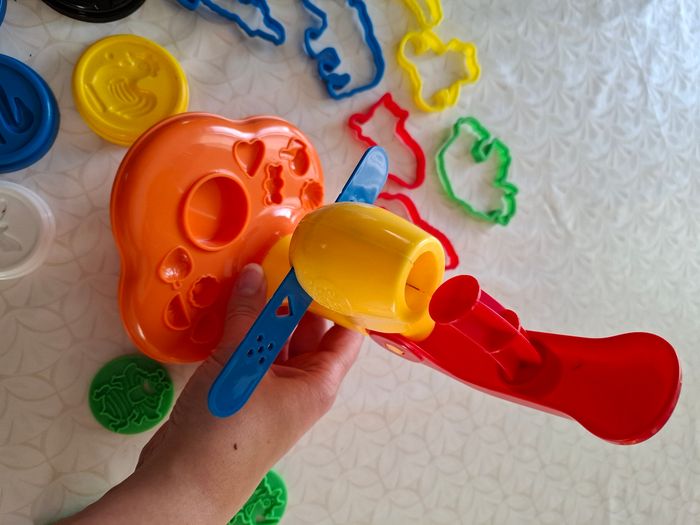 Lot pâte à modeler - photo numéro 5